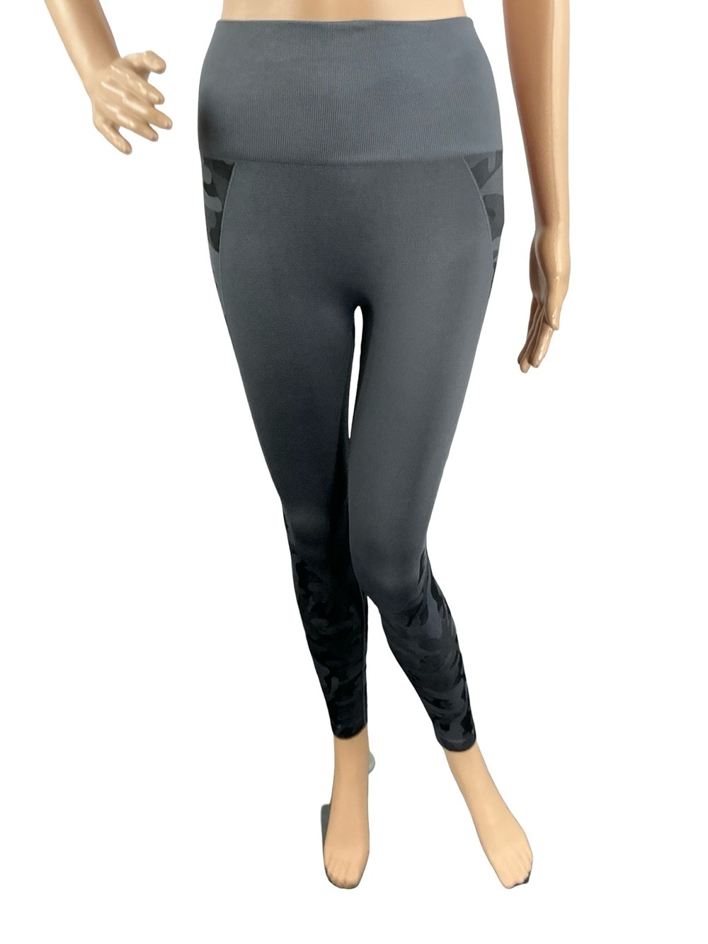 Zyia Active Gray Black Camo High Rise Workout Leggings Size 4
